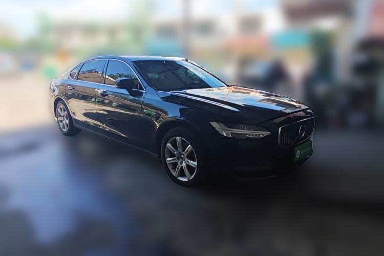 Used Volvo S90 2017 T4 Zhiyi Edition Front Right 45 Deg