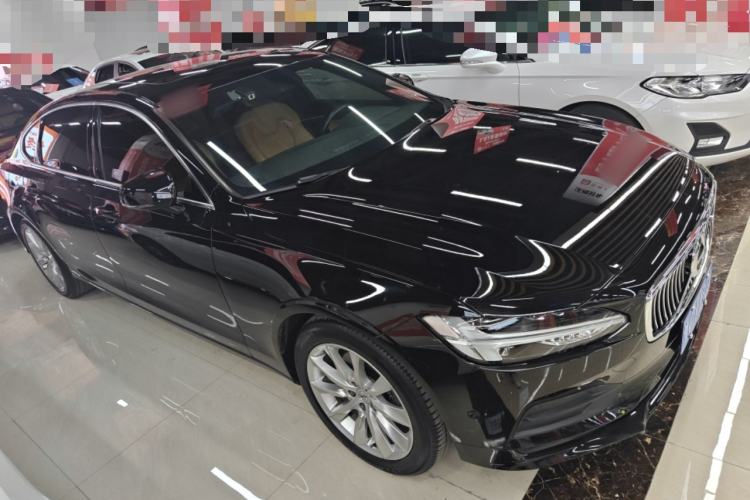 Used Volvo S90 2017 T5 Zhiyuan Edition Front Right 45 Deg