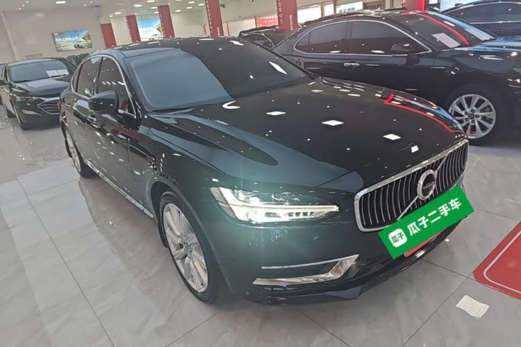 Used Volvo S90 2017 T5 Smart Luxury Edition Front Right 45 Deg