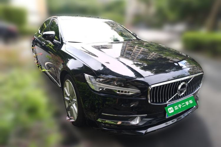 Used Volvo S90 2017 T5 Prestige Edition Front Right 45 Deg
