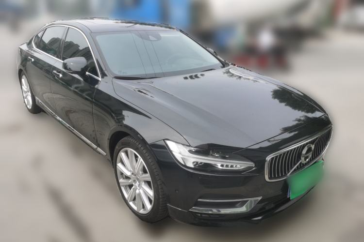 Used Volvo S90 2017 T5 Prestige Edition Front Right 45 Deg