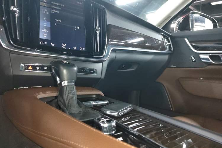Used Volvo S90 2017 T4 Zhiyuan Edition Gear Lever
