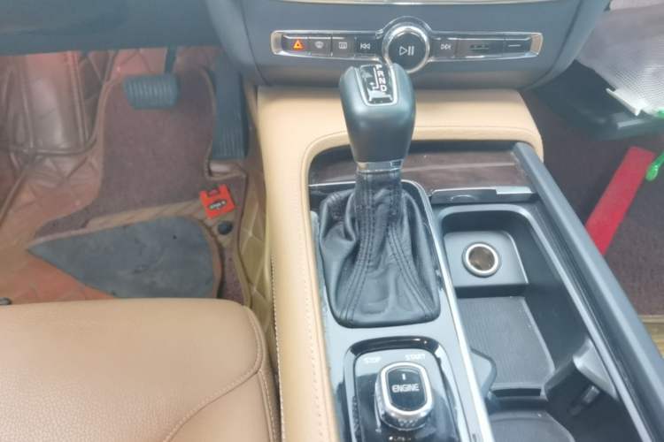 Used Volvo S90 2017 T4 Zhiyuan Edition Gear Lever