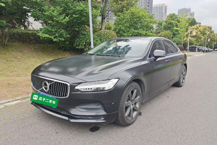 Used Volvo S90 2017 T4 Zhiyi Edition Guazi used car, China used car export, Used car for sale, Used  cars, Cheapest cars for sale