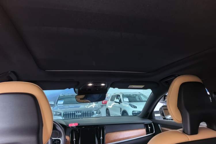 Used Volvo S90 2017 T5 Smart Luxury Edition Headliner