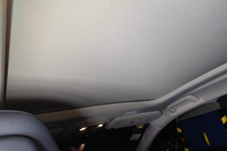 Used Volvo S90 2017 T5 Smart Luxury Edition Headliner