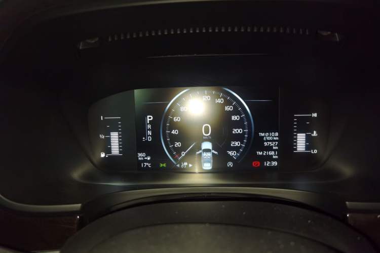Used Volvo S90 2017 T4 Zhiyuan Edition Instrument Cluster