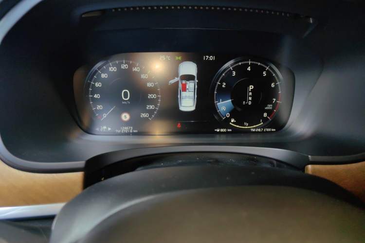 Used Volvo S90 2017 T5 Smart Luxury Edition Instrument Cluster