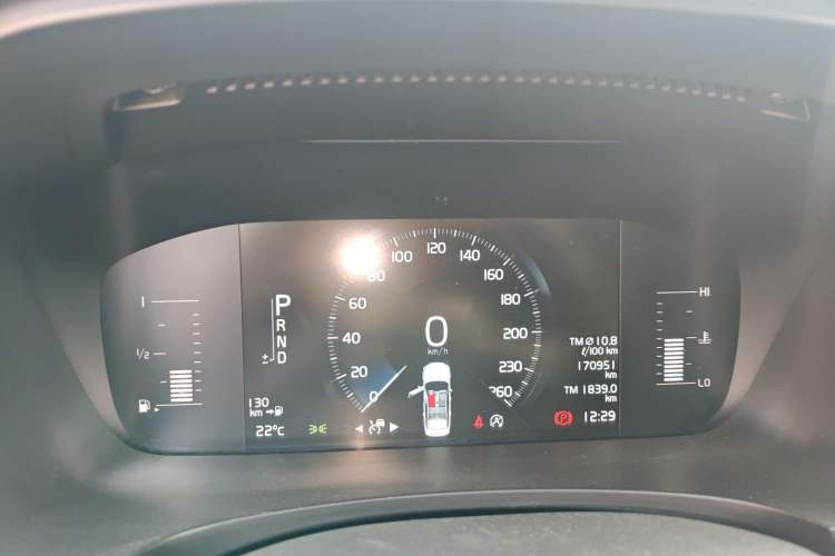 Used Volvo S90 2017 T5 Zhiyuan Edition Instrument Cluster