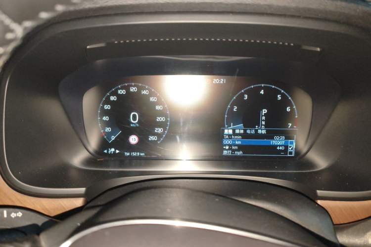 Used Volvo S90 2017 T5 Smart Luxury Edition Instrument Cluster