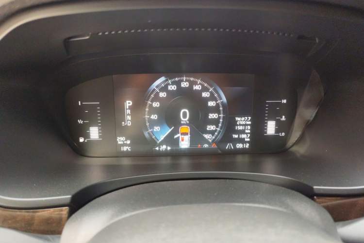Used Volvo S90 2017 T4 Zhiyuan Edition Instrument Cluster