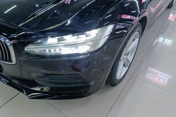 Used Volvo S90 2017 T4 Zhiyuan Edition Left Front Headlight