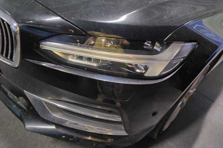 Used Volvo S90 2017 T5 Smart Luxury Edition Left Front Headlight