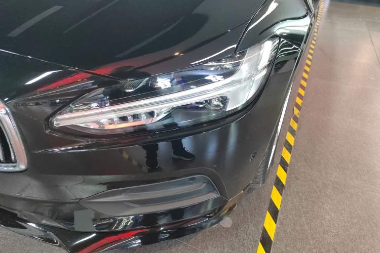 Used Volvo S90 2017 T4 Zhiyuan Edition Left Front Headlight