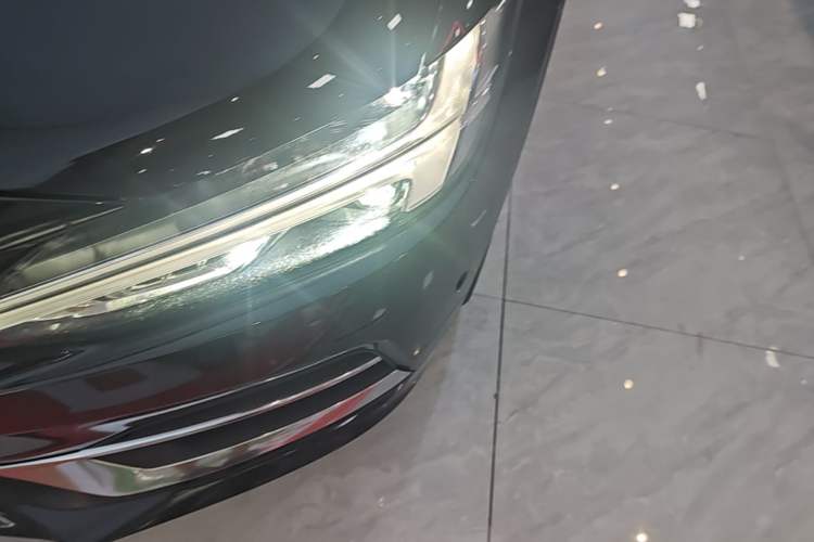 Used Volvo S90 2017 T5 Smart Luxury Edition Left Front Headlight