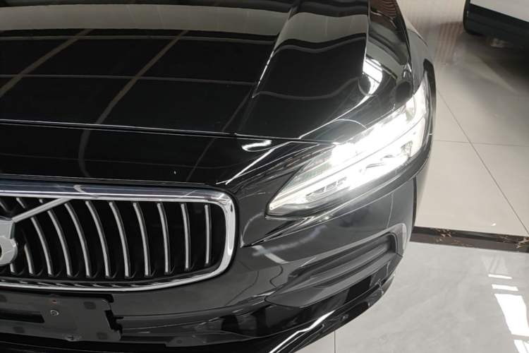 Used Volvo S90 2017 T4 Zhiyuan Edition Left Front Headlight