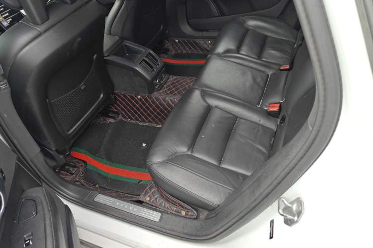 Used Volvo S90 2017 T4 Zhiyi Edition Left Rear Seat