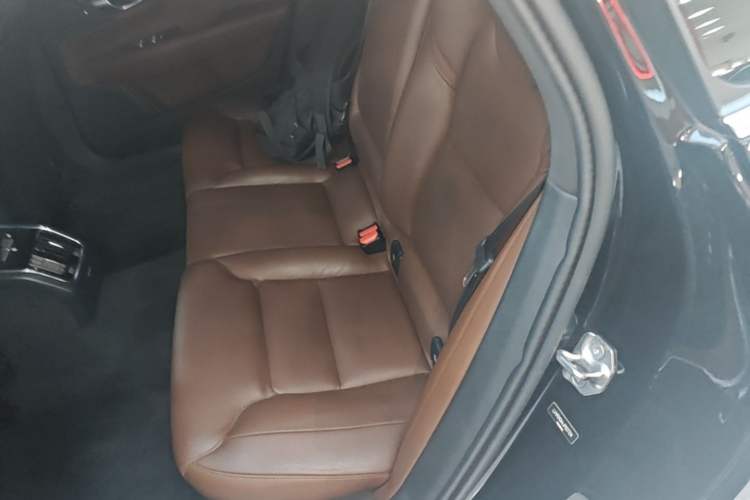 Used Volvo S90 2017 T5 Smart Luxury Edition Left Rear Seat