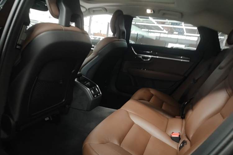 Used Volvo S90 2017 T4 Zhiyuan Edition Left Rear Seat
