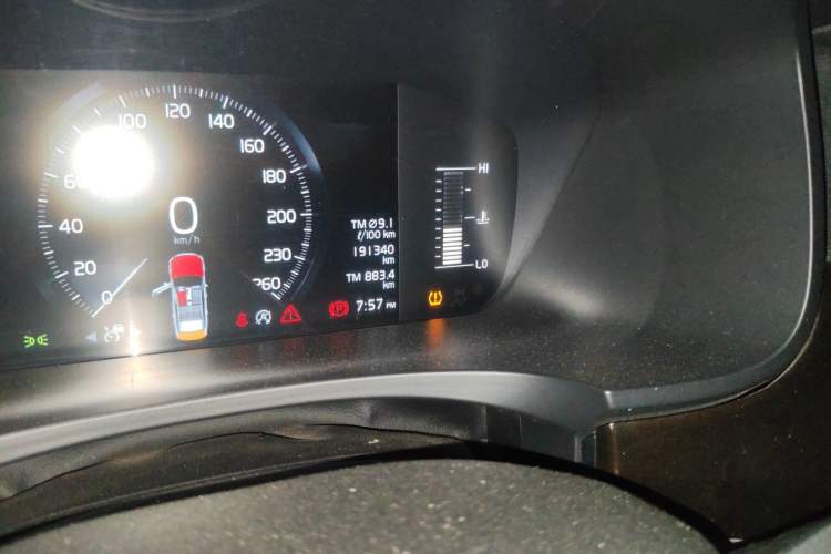 Used Volvo S90 2017 T4 Zhiyuan Edition Odometer Close Up