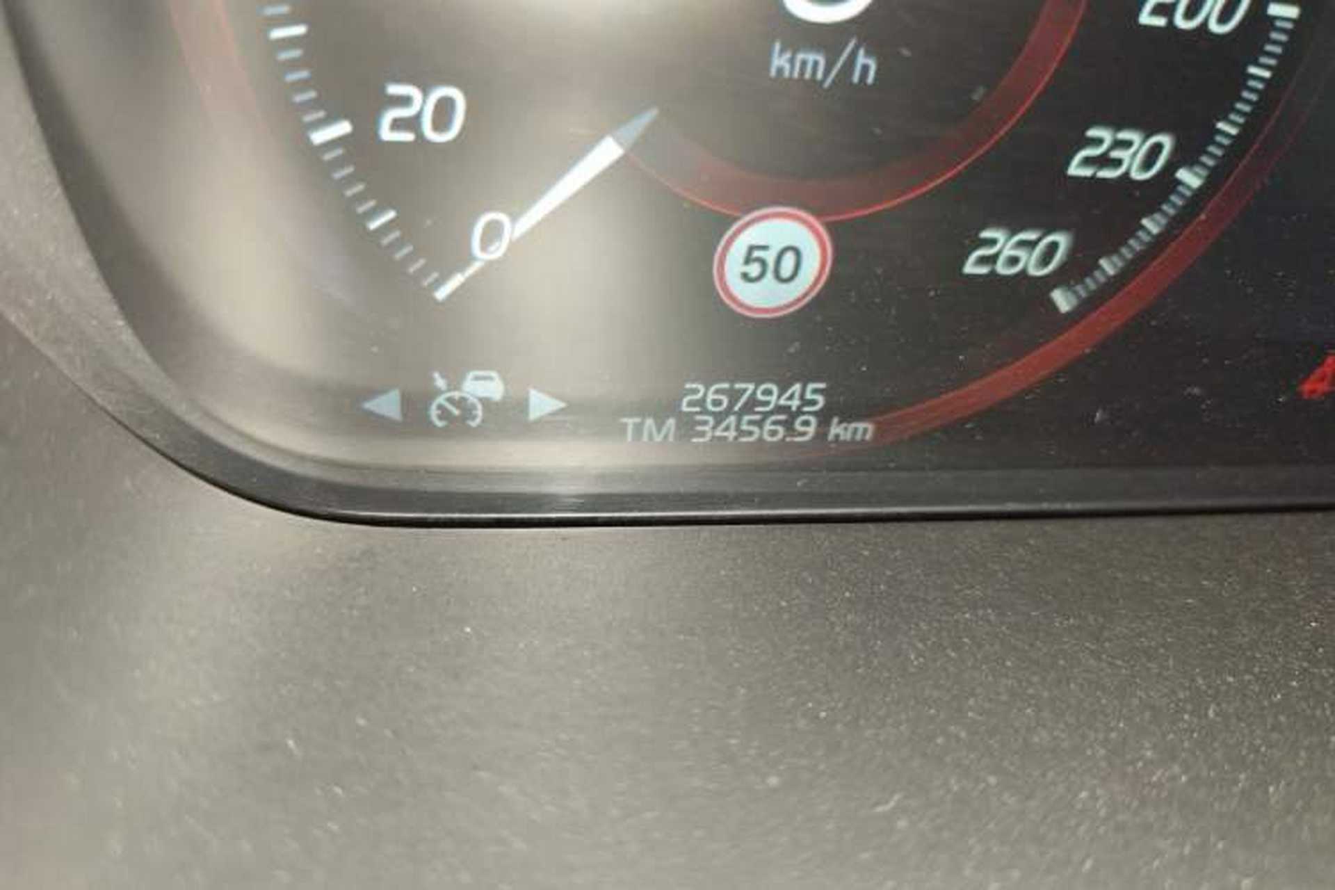 Used Volvo S90 2017 T5 Smart Luxury Edition Odometer Close Up