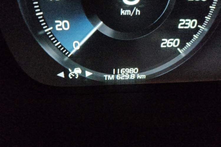 Used Volvo S90 2017 T5 Smart Luxury Edition Odometer Close Up