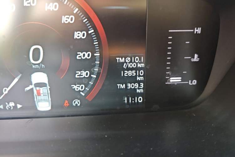 Used Volvo S90 2017 T4 Zhiyuan Edition Odometer Close Up
