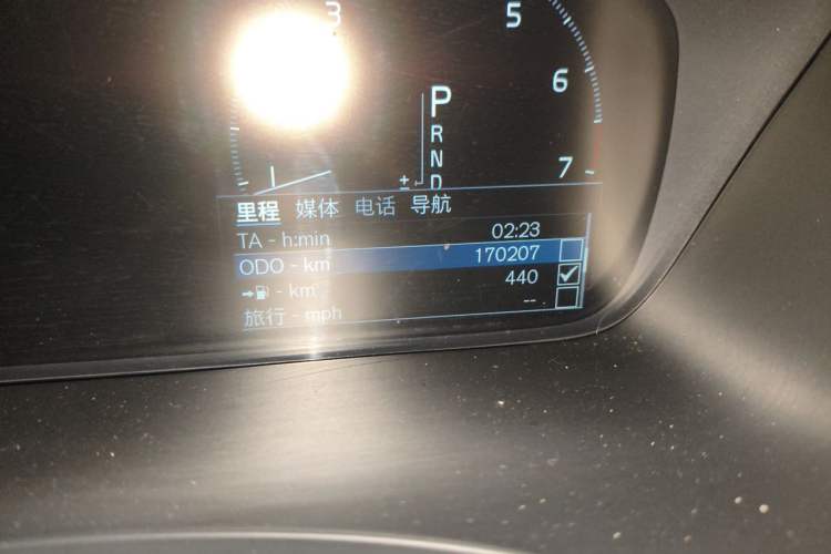 Used Volvo S90 2017 T5 Smart Luxury Edition Odometer Close Up