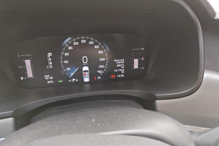 Used Volvo S90 2017 T4 Zhiyi Edition Odometer Close Up