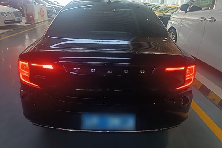 Used Volvo S90 2017 T4 Zhiyuan Edition Rear