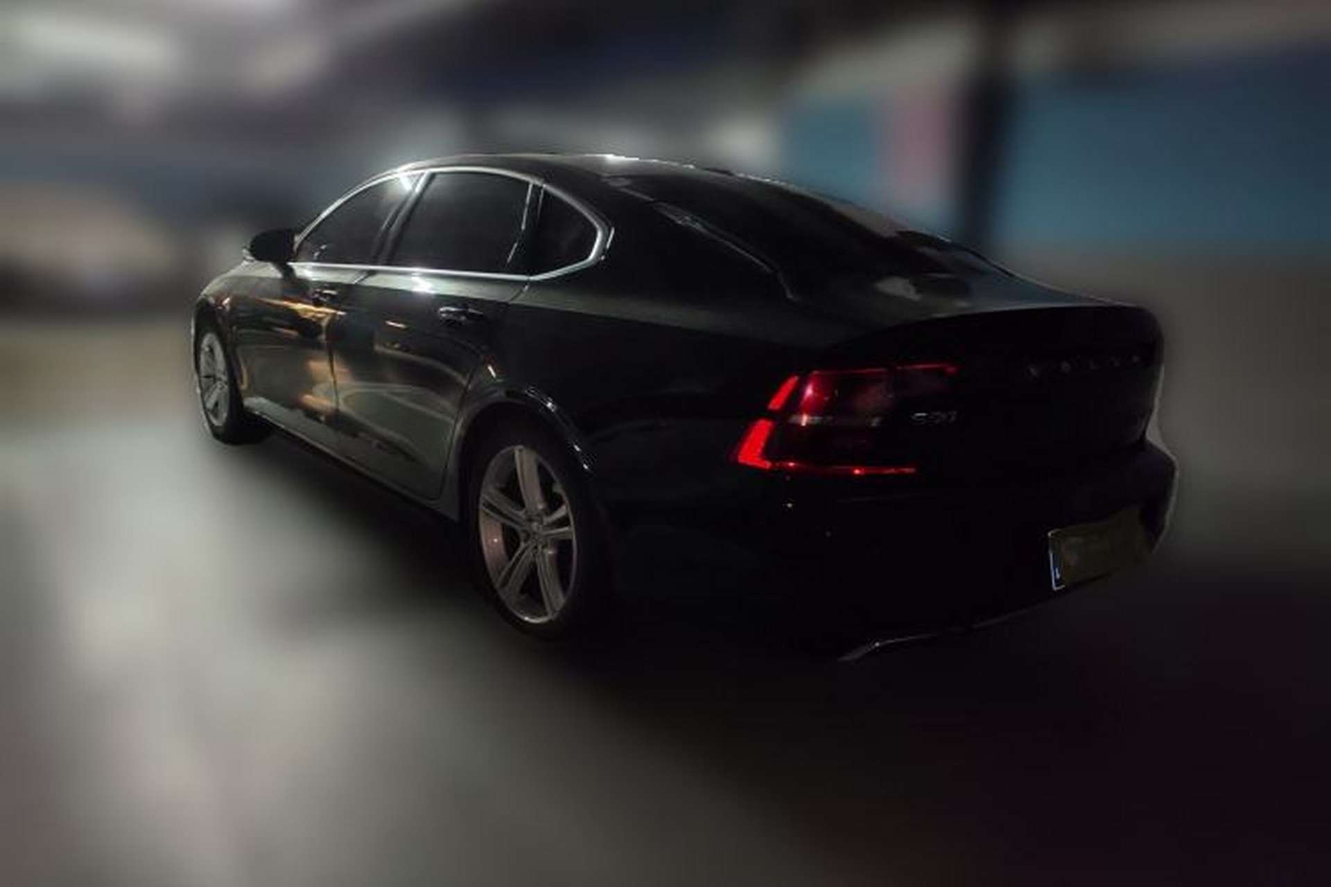 Used Volvo S90 2017 T4 Zhiyuan Edition Rear Left 45 Deg