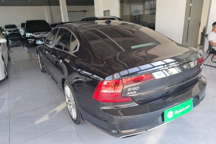 Used Volvo S90 2017 T5 Smart Luxury Edition Rear Left 45 Deg
