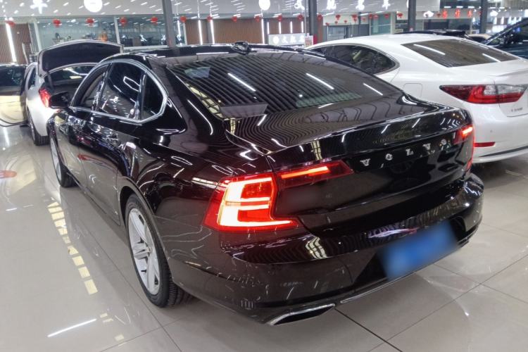 Used Volvo S90 2017 T4 Zhiyuan Edition Rear Left 45 Deg