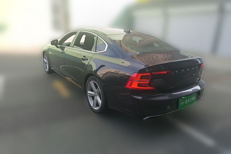 Used Volvo S90 2017 T4 Zhiyuan Edition Rear Left 45 Deg