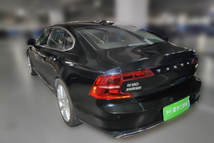 Used Volvo S90 2017 T5 Smart Luxury Edition Rear Left 45 Deg