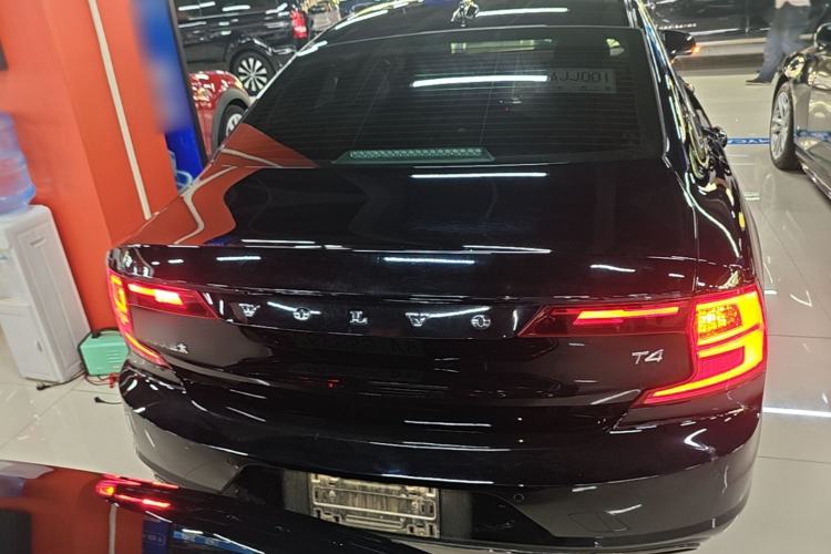Used Volvo S90 2017 T4 Zhiyuan Edition Rear