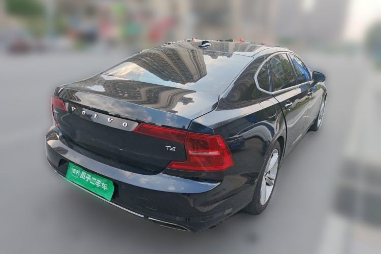 Used Volvo S90 2017 T4 Zhiyuan Edition Rear Right 45 Deg