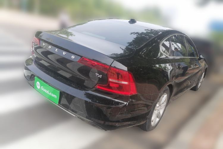 Used Volvo S90 2017 T4 Zhiyi Edition Rear Right 45 Deg