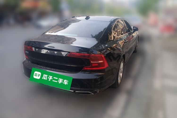 Used Volvo S90 2017 T4 Zhiyi Edition Rear Right 45 Deg