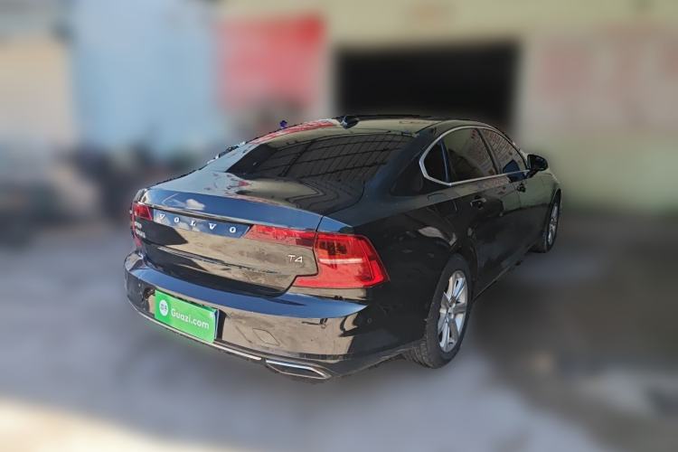 Used Volvo S90 2017 T4 Zhiyi Edition Rear Right 45 Deg