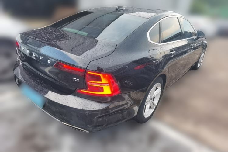 Used Volvo S90 2017 T4 Zhiyuan Edition Rear Right 45 Deg