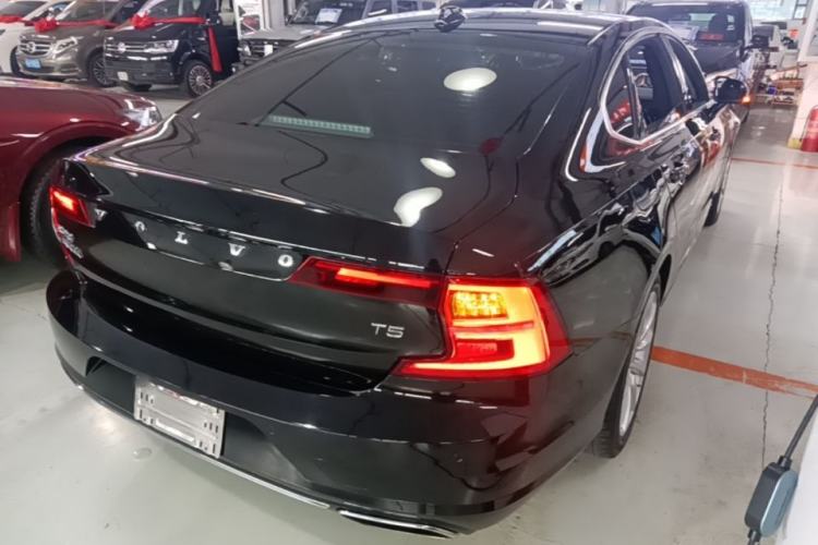 Used Volvo S90 2017 T5 Zhiyuan Edition Rear Right 45 Deg