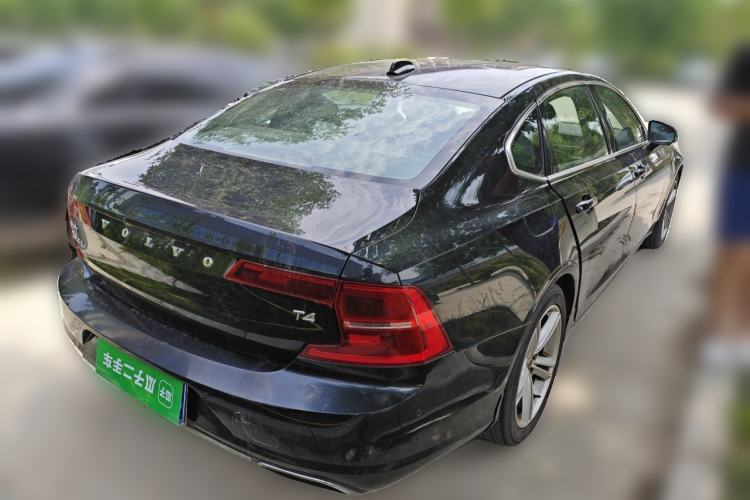 Used Volvo S90 2017 T4 Zhiyuan Edition Rear Right 45 Deg