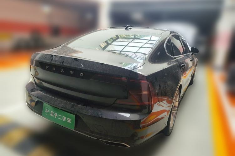 Used Volvo S90 2017 T4 Zhiyuan Edition Rear Right 45 Deg