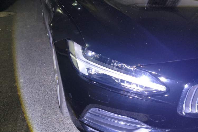 Used Volvo S90 2017 T5 Smart Luxury Edition Right Front Headlight