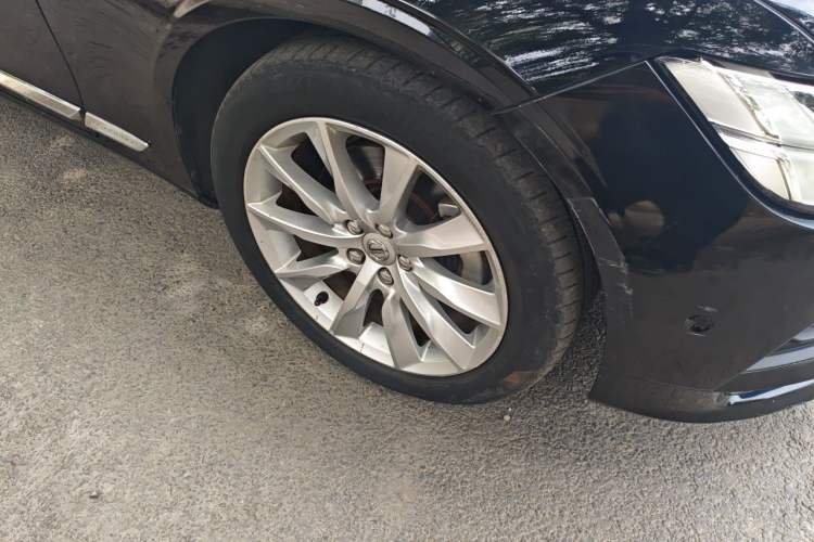Used Volvo S90 2017 T5 Zhiyuan Edition Right Front Wheel Hub