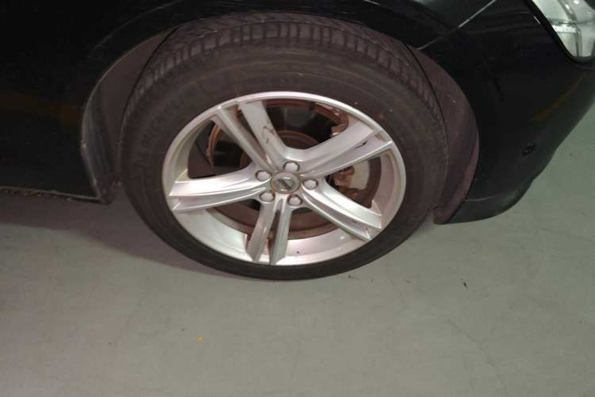 Used Volvo S90 2017 T4 Zhiyuan Edition Right Front Wheel Hub