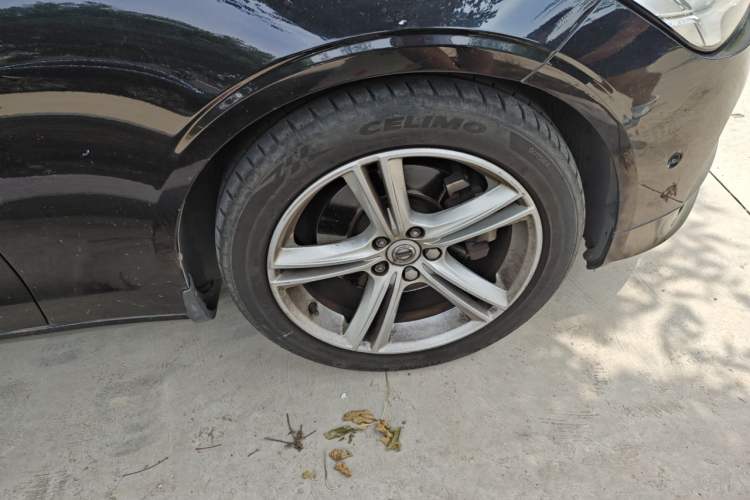 Used Volvo S90 2017 T4 Zhiyuan Edition Right Front Wheel Hub
