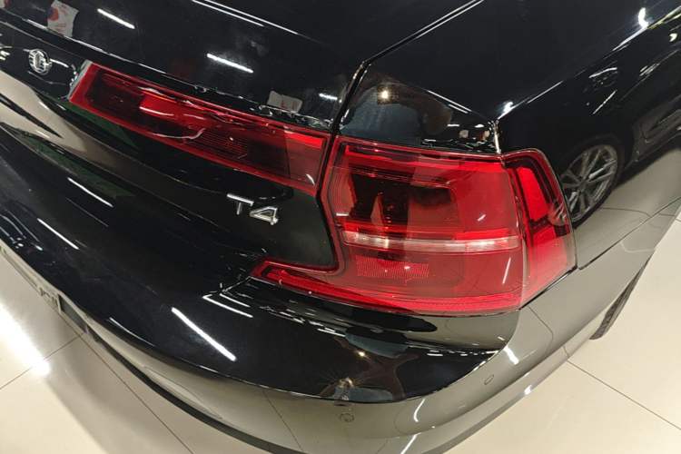 Used Volvo S90 2017 T4 Zhiyuan Edition Right Rear Taillight