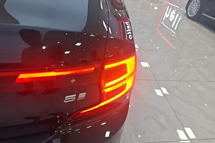 Used Volvo S90 2017 T5 Smart Luxury Edition Right Rear Taillight